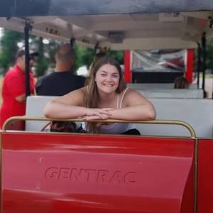 Meet your Posher, Rebecca